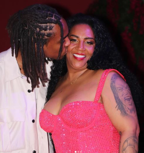 Maria da Luz das Dores with her son Renato Sanches